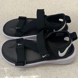 Nike Strapped Slippers. Size 8.